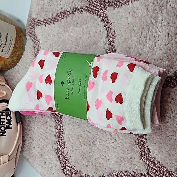 nwt KATE SPADE Hearts Valentine's Day 3 pair Socks New - Picture 1 of 4